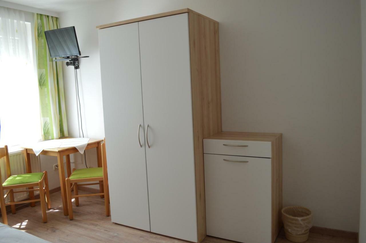 Fruehstueckspension Sterr Strebersdorf Exterior foto